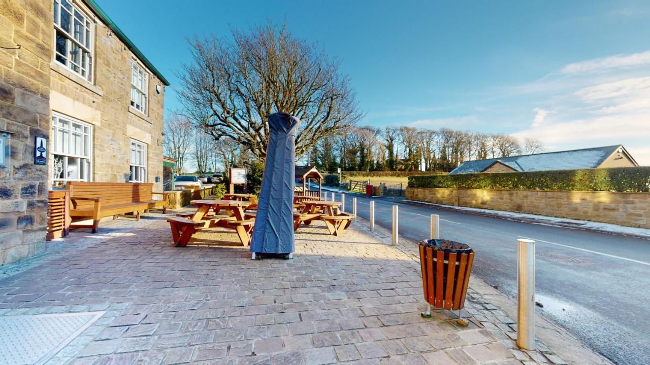 The Devonshire Arms Hotell Eckington  Exteriör bild